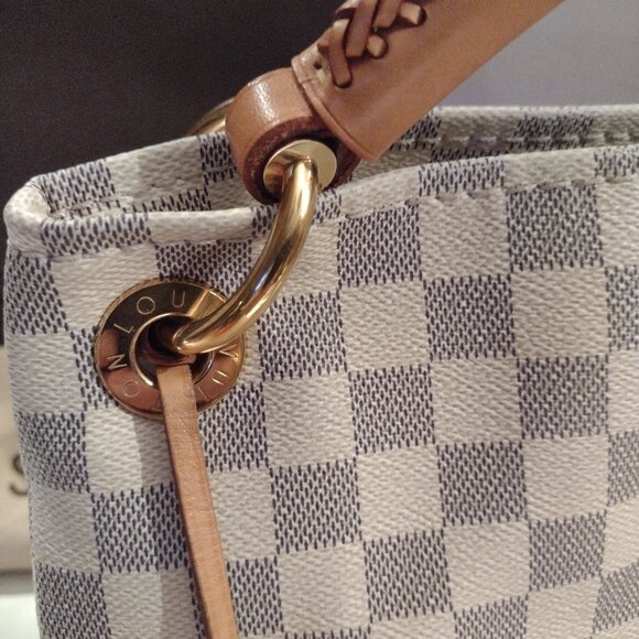 Louis Vuitton Checkered Handbag - Gray and Tan - Picture 13 of 16